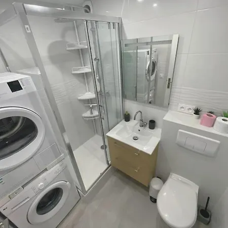 Apartment 9 Mi From Stade De France - Charming 5-room *